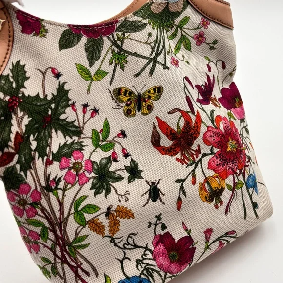 Gucci White Flora Floral Canvas Bamboo
Top Handle Mini Tote Bag - Picture 5 of 12